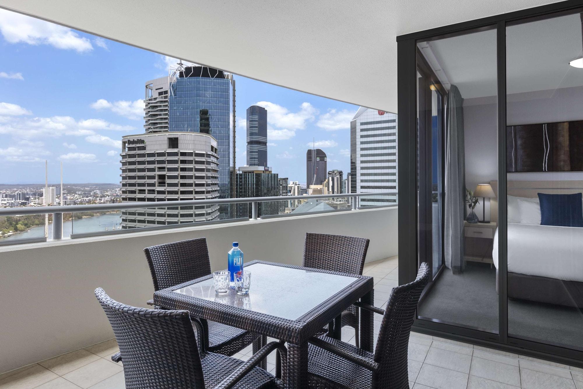 Oaks Brisbane Aurora Suites Esterno foto