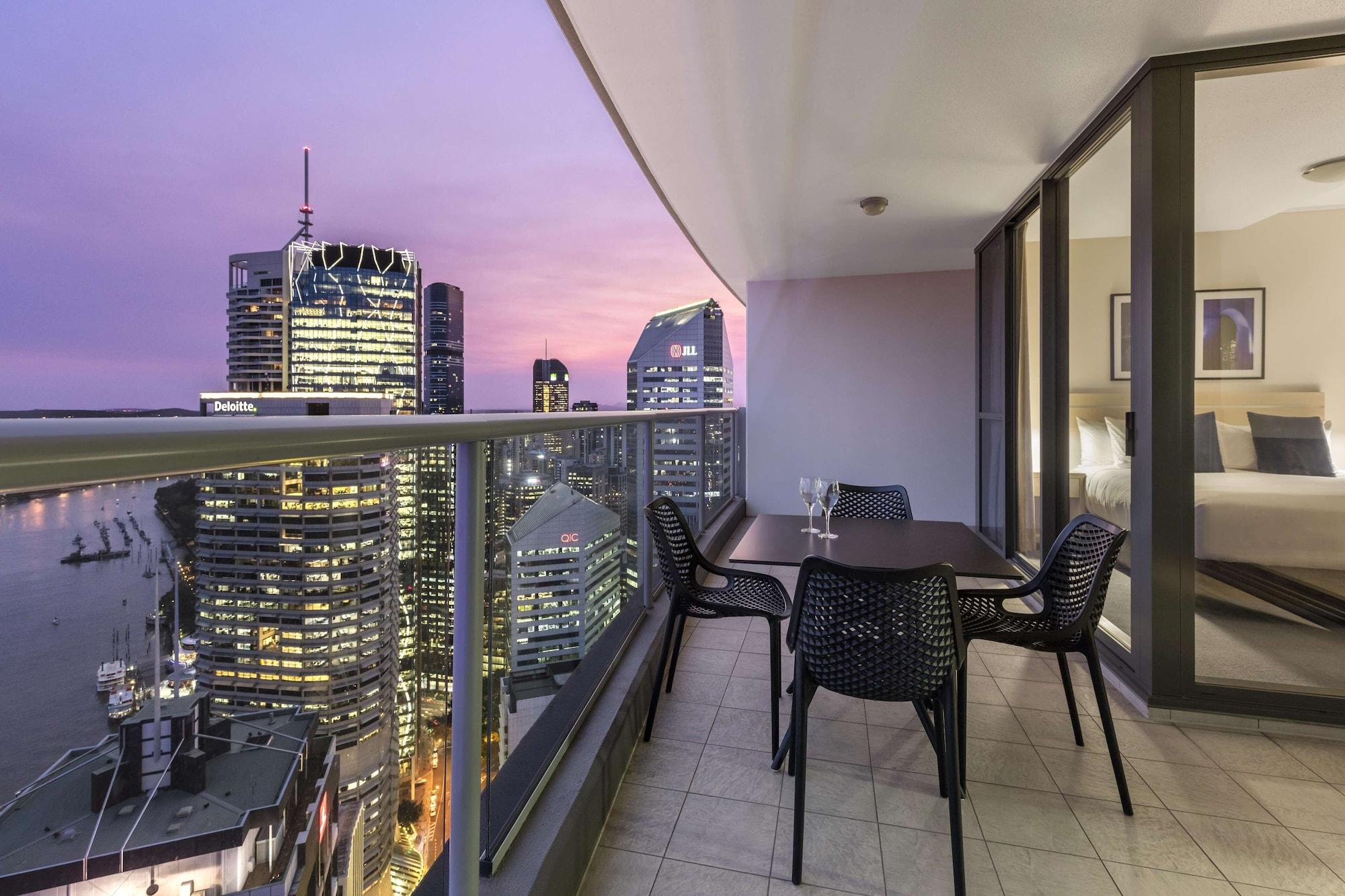 Oaks Brisbane Aurora Suites Esterno foto