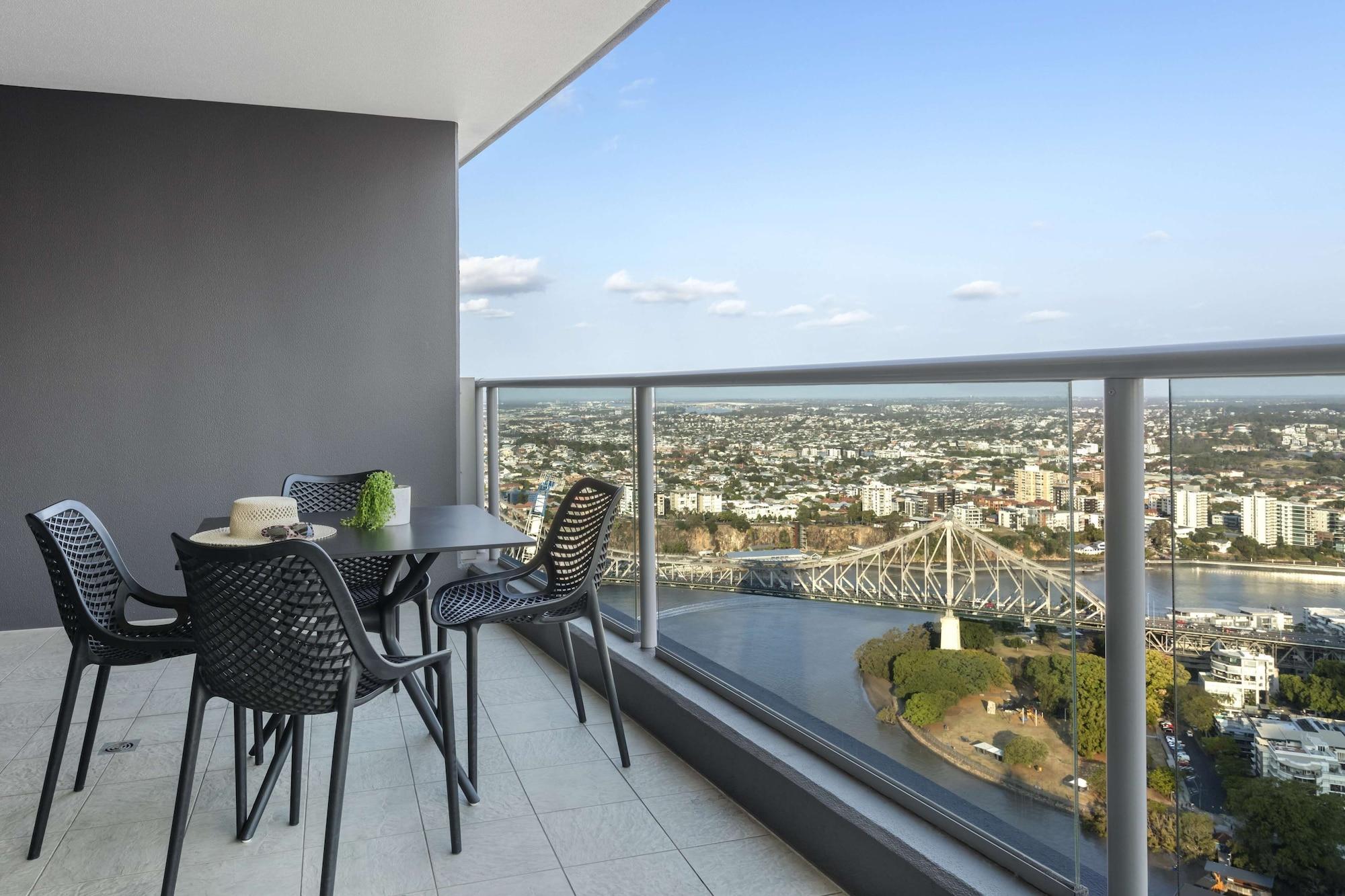Oaks Brisbane Aurora Suites Esterno foto