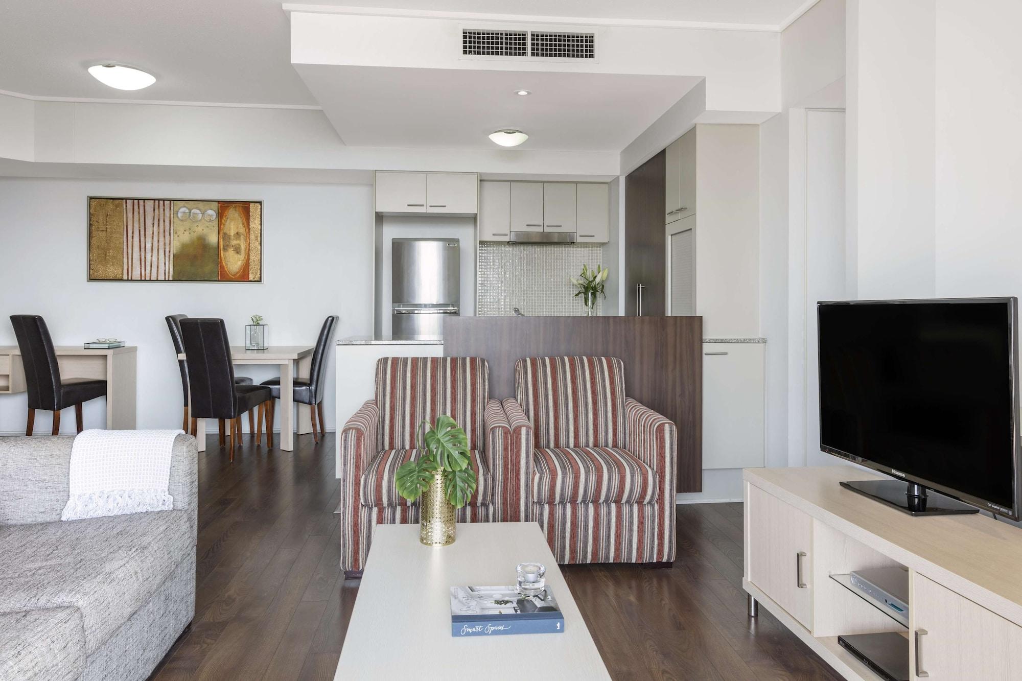 Oaks Brisbane Aurora Suites Esterno foto