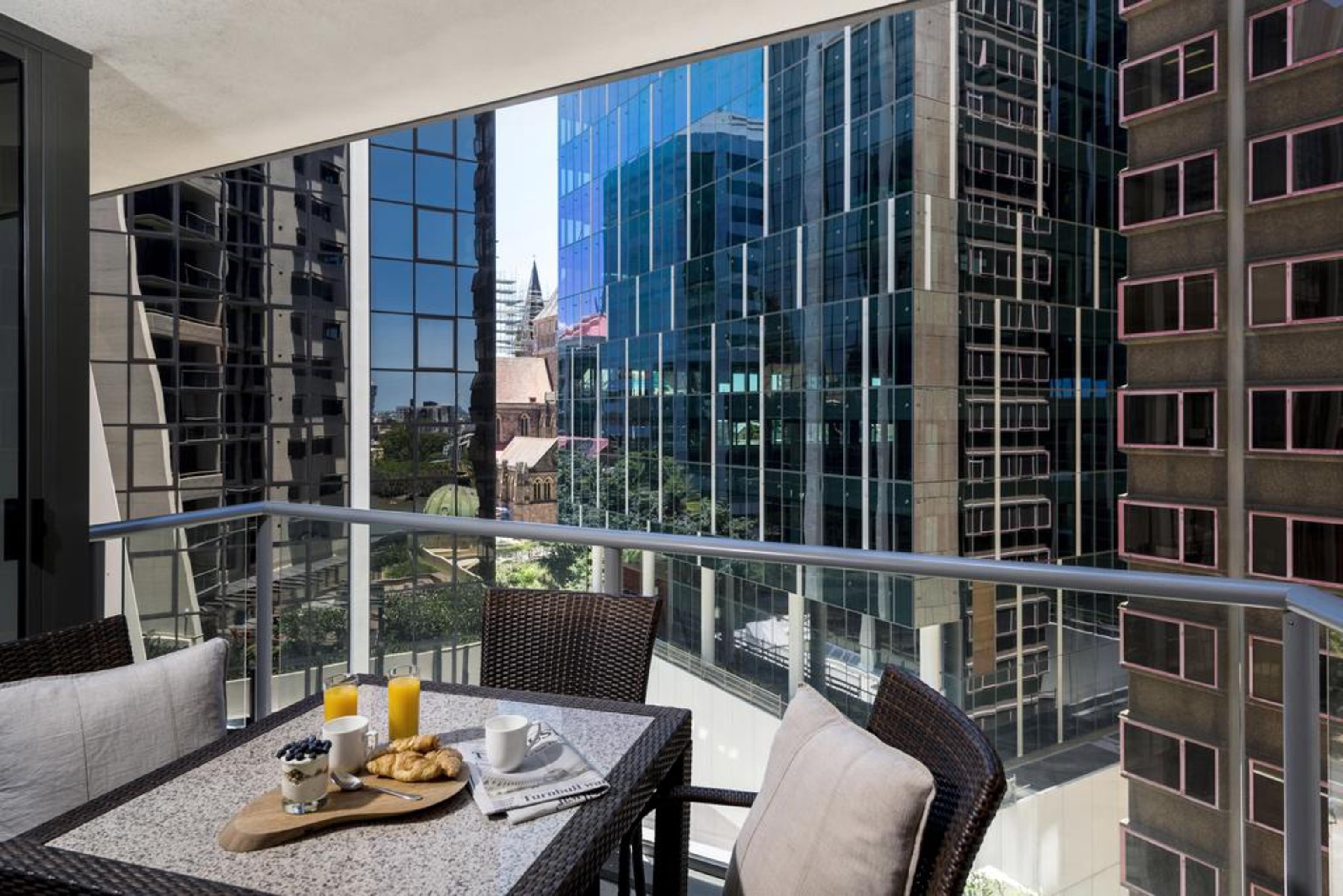 Oaks Brisbane Aurora Suites Esterno foto