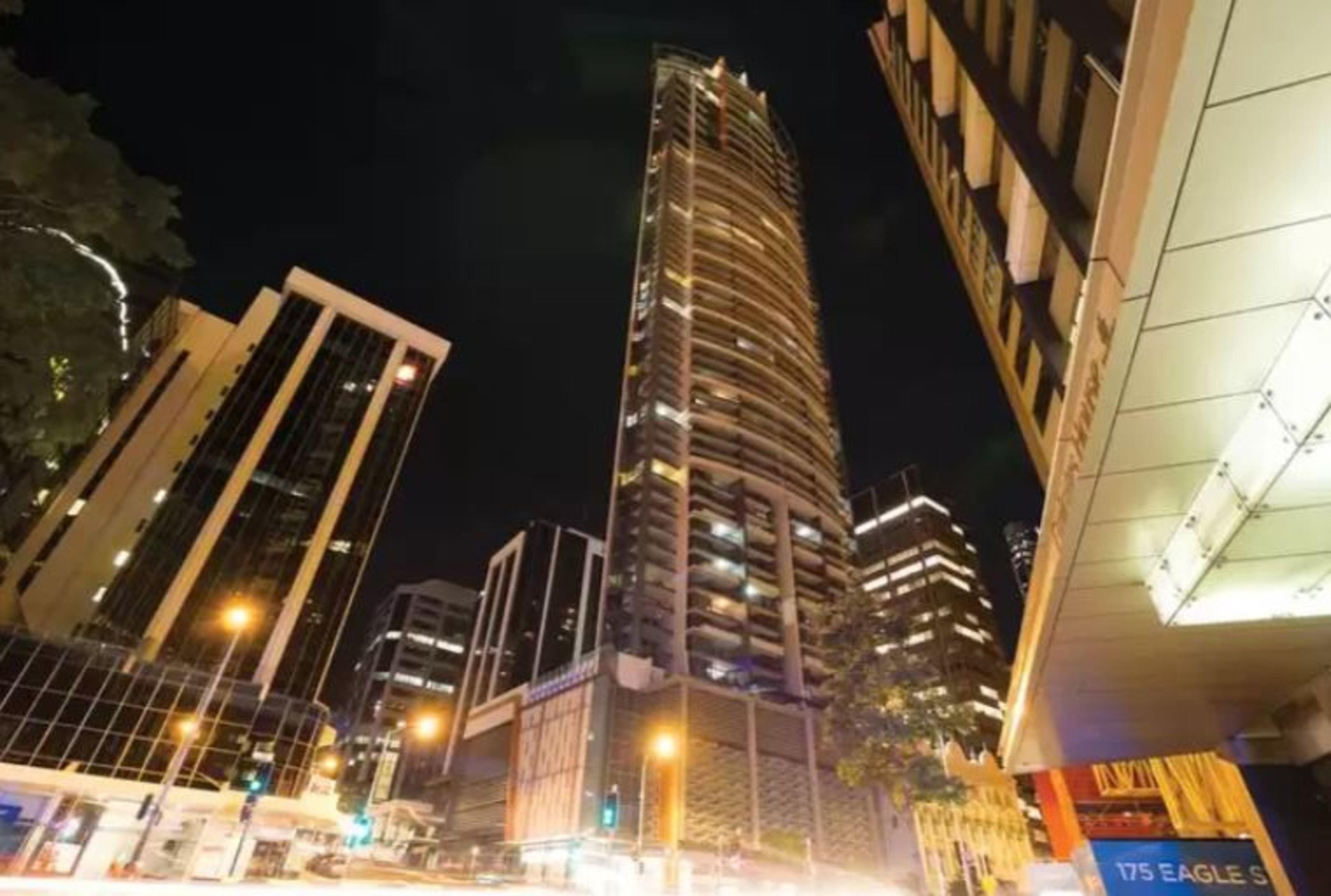 Oaks Brisbane Aurora Suites Esterno foto