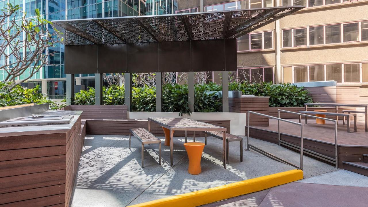 Oaks Brisbane Aurora Suites Esterno foto